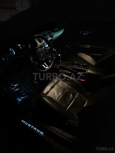 Ford Mustang-7