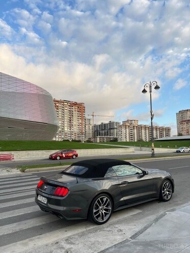 Ford Mustang-2
