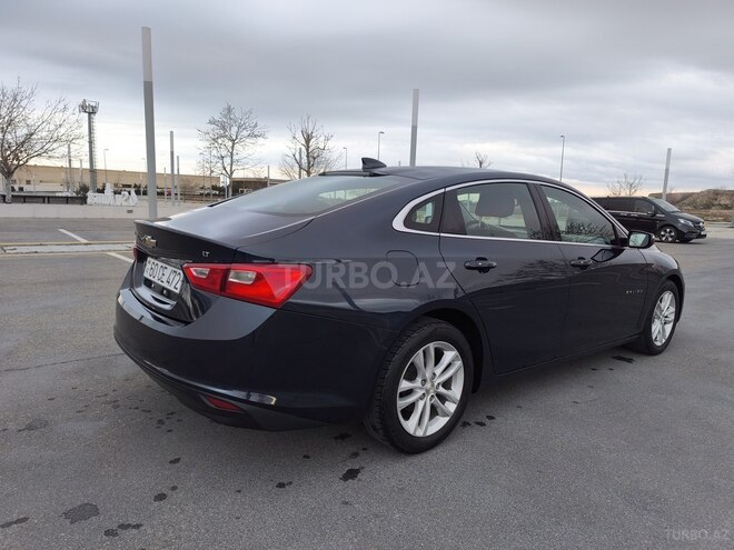 Chevrolet Malibu-8