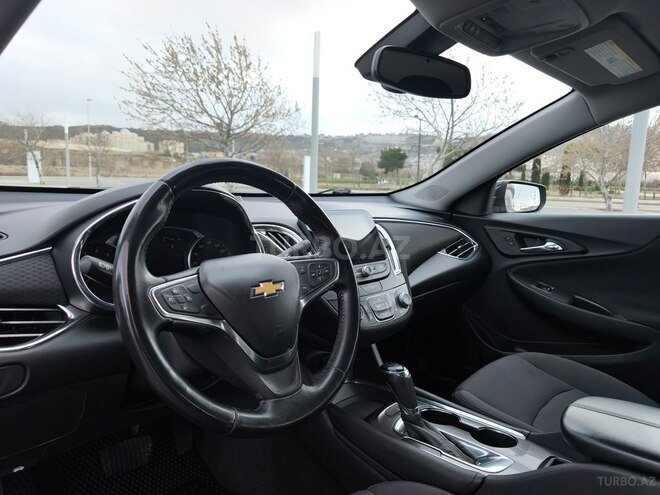 Chevrolet Malibu-12