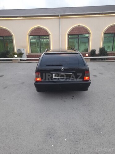 Mercedes C 220 1999, 325,000 km - 2.2 l - Bakı
