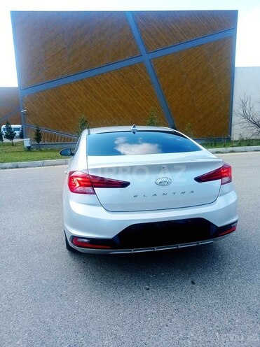 Hyundai Elantra 2019, 124,040 km - 2.0 л - Bakı