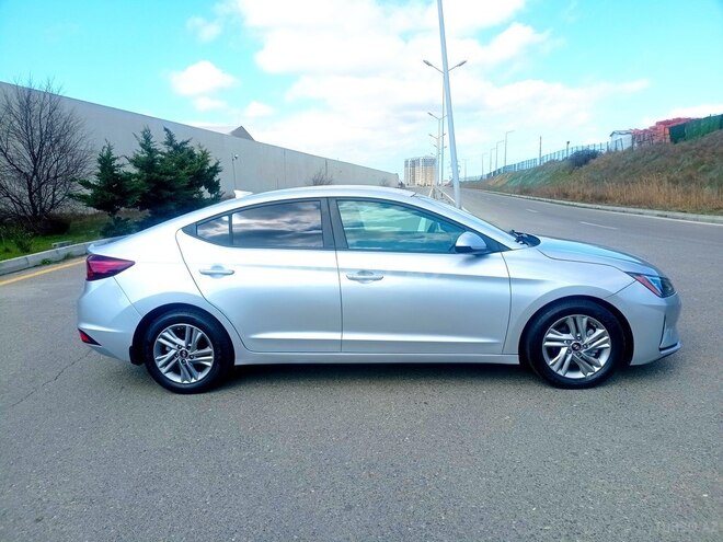 Hyundai Elantra 2019, 124,040 km - 2.0 л - Bakı