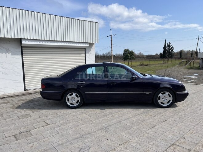 Mercedes E 240 1998, 258,000 km - 2.4 l - Bakı
