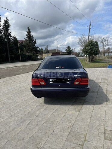 Mercedes E 240 1998, 258,000 km - 2.4 l - Bakı