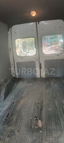 Ford Transit-8