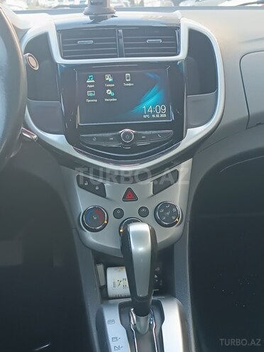 Chevrolet Aveo-11