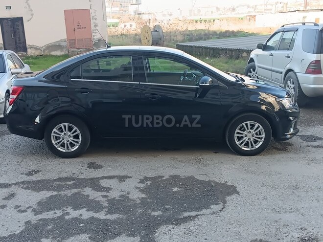 Chevrolet Aveo-6