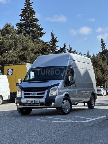 Ford Transit-3
