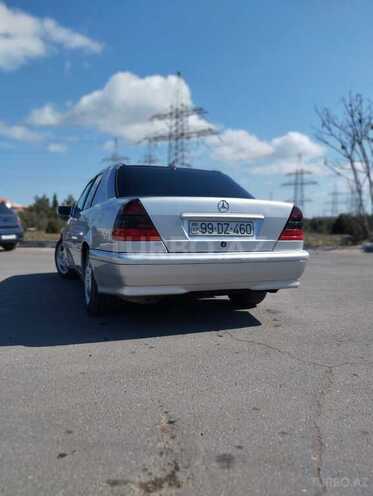 Mercedes C 240 2000, 350,000 km - 2.4 l - Bakı