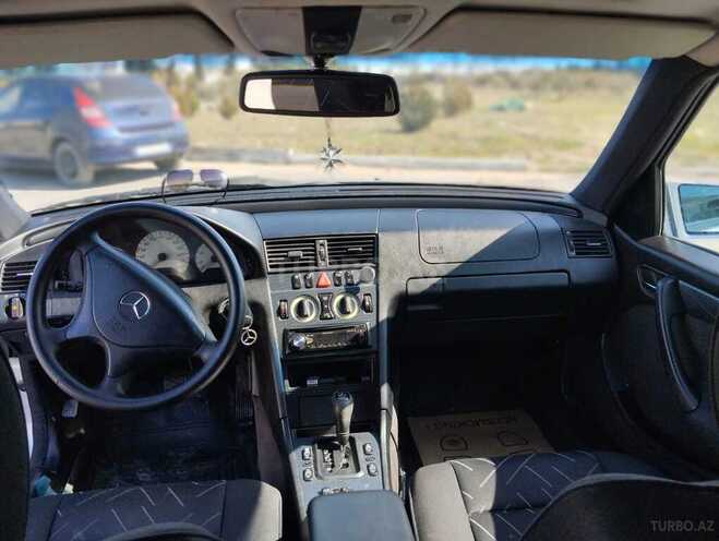 Mercedes C 240 2000, 350,000 km - 2.4 l - Bakı