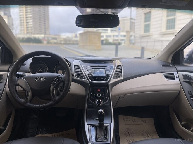 Hyundai Elantra 2015, 120,200 km - 1.8 l - Bakı