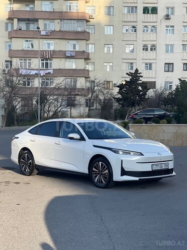 Changan Qiyuan A05 2025, 12,200 km - 1.5 л - Bakı