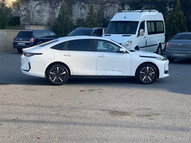 Changan Qiyuan A05 2025, 12,200 km - 1.5 л - Bakı