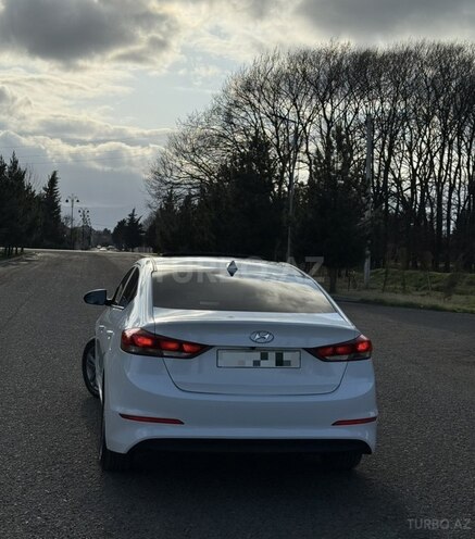 Hyundai Elantra 2017, 178,308 km - 2.0 л - Bakı