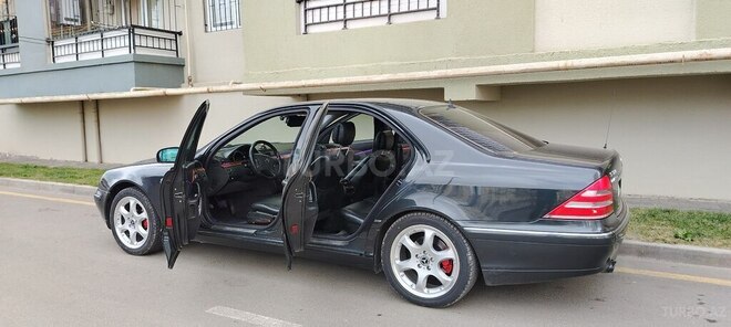 Mercedes S 320-9