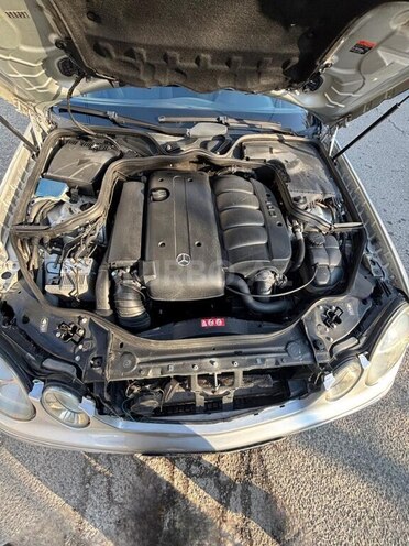 Mercedes E 220 2005, 390,000 km - 2.2 l - Bakı