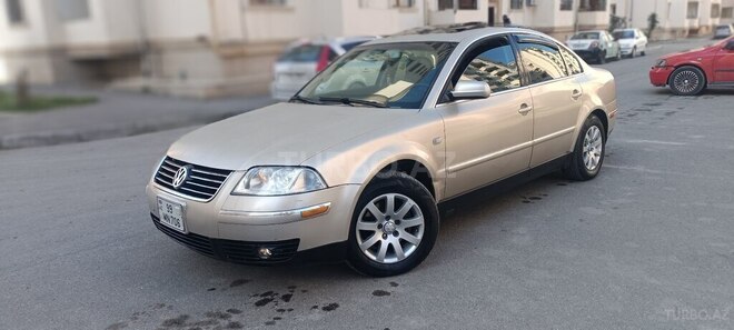 Volkswagen Passat 2002, 285,582 km - 1.8 l - Bakı