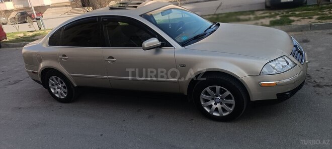 Volkswagen Passat 2002, 285,582 km - 1.8 l - Bakı