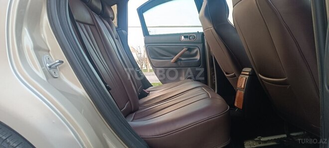 Volkswagen Passat 2002, 285,582 km - 1.8 l - Bakı