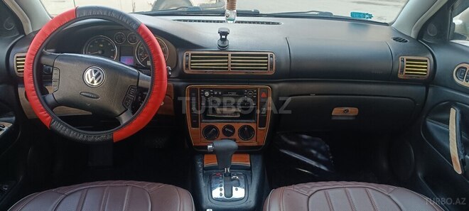 Volkswagen Passat 2002, 285,582 km - 1.8 l - Bakı
