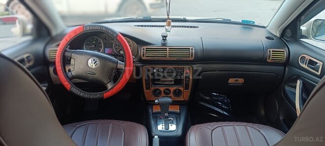 Volkswagen Passat 2002, 285,582 km - 1.8 l - Bakı