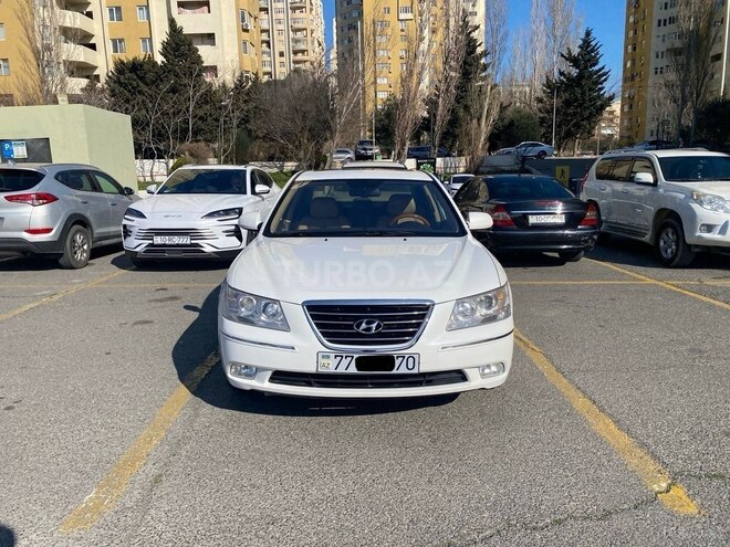 Hyundai Sonata-1