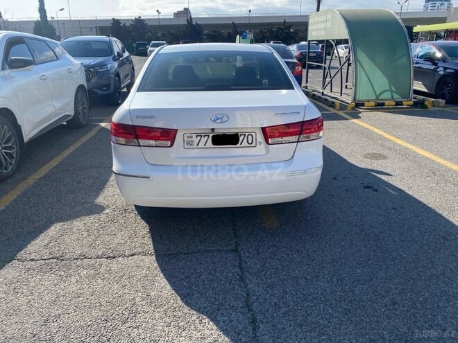 Hyundai Sonata-2