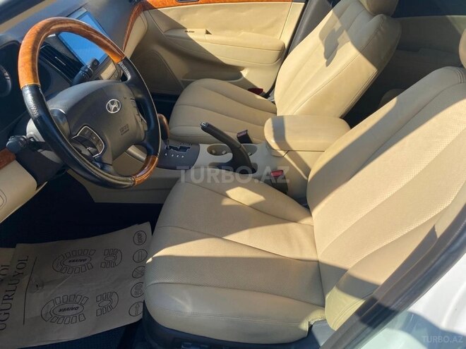 Hyundai Sonata-9