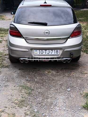 Opel Astra-2