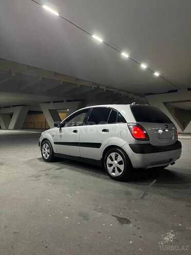 Kia Rio-9