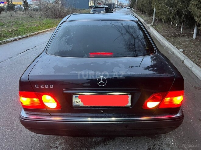 Mercedes E 240 1999, 286,100 km - 2.4 l - Sumqayıt