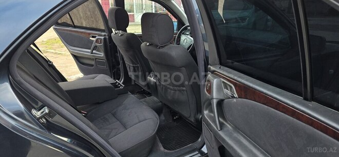 Mercedes E 240 1999, 286,100 km - 2.4 l - Sumqayıt