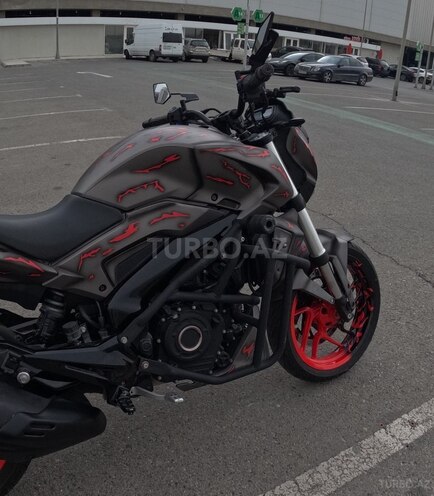 Bajaj Dominar 400-2