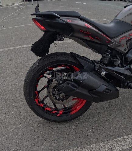 Bajaj Dominar 400-3
