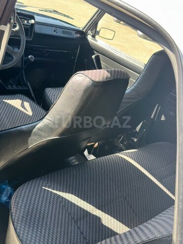 LADA (VAZ) 2107 2007, 133,000 km - 1.6 l - Quba