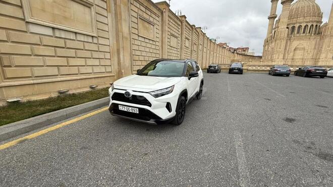 Toyota RAV4 2022, 25,100 km - 2.5 l - Bakı
