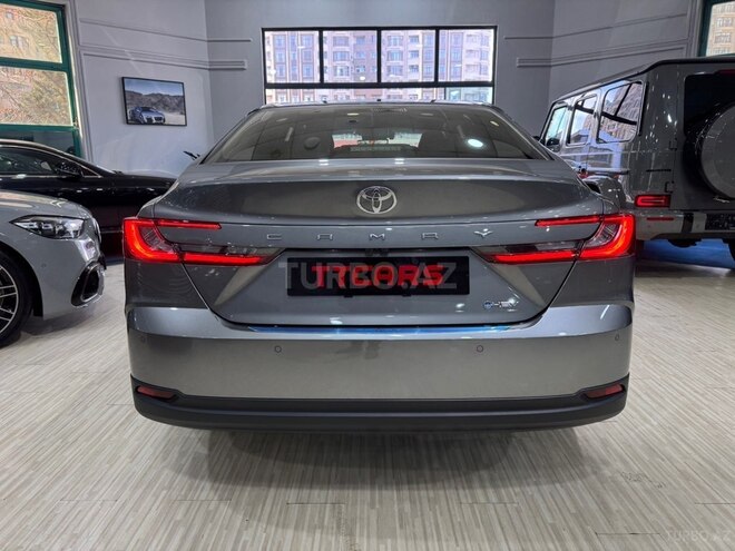 Toyota Camry-4