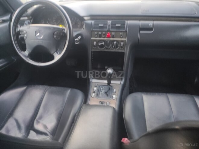 Mercedes E 240 1998, 390,000 km - 2.4 l - Bakı