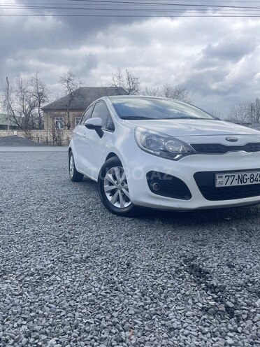 Kia Pride 2013, 230,000 km - 1.4 l - Zaqatala