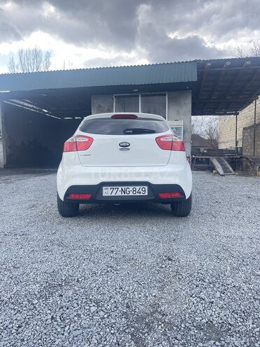 Kia Pride 2013, 230,000 km - 1.4 l - Zaqatala