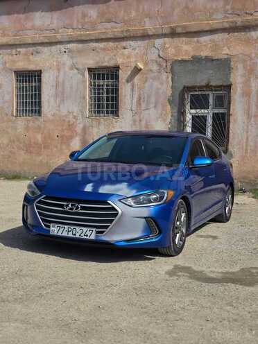 Hyundai Elantra-1