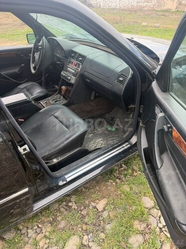 Mercedes C 200 1997, 275,212 km - 2.0 l - Tovuz