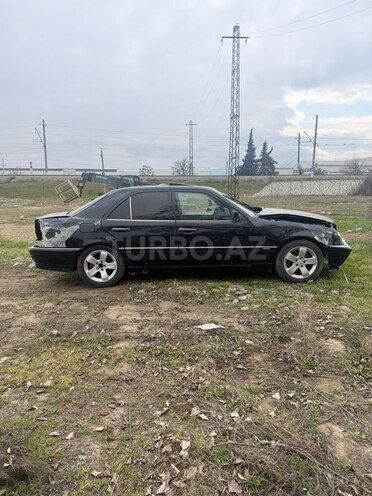Mercedes C 200 1997, 275,212 km - 2.0 l - Tovuz