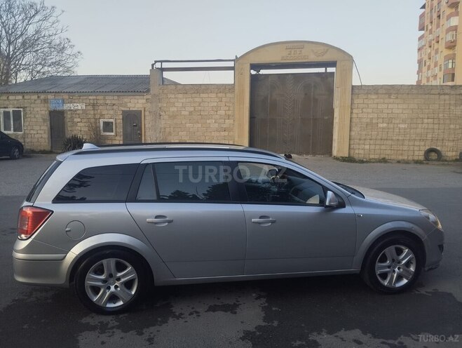 Opel Astra 2009, 345,000 km - 1.4 l - Bakı
