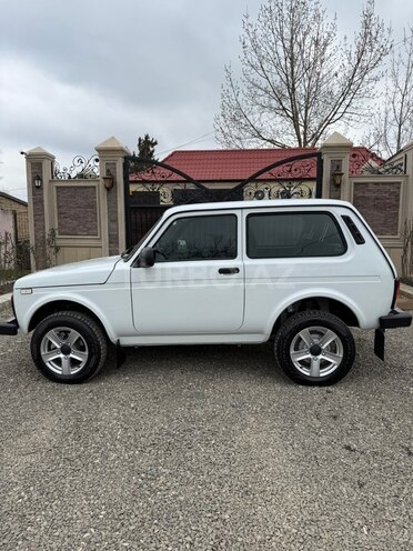 LADA (VAZ) Niva 2025, 4,000 km - 1.7 l - Quba