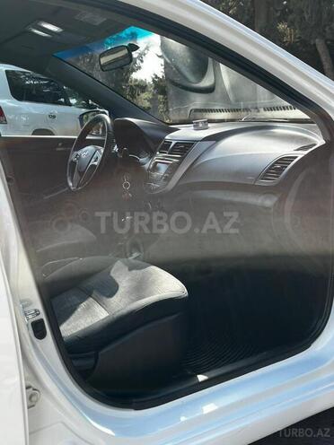 Hyundai Accent 2014, 334,000 km - 1.6 л - Bakı