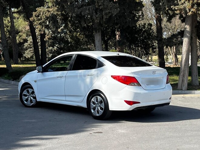 Hyundai Accent 2014, 334,000 km - 1.6 л - Bakı