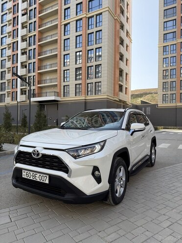 Toyota RAV4-1
