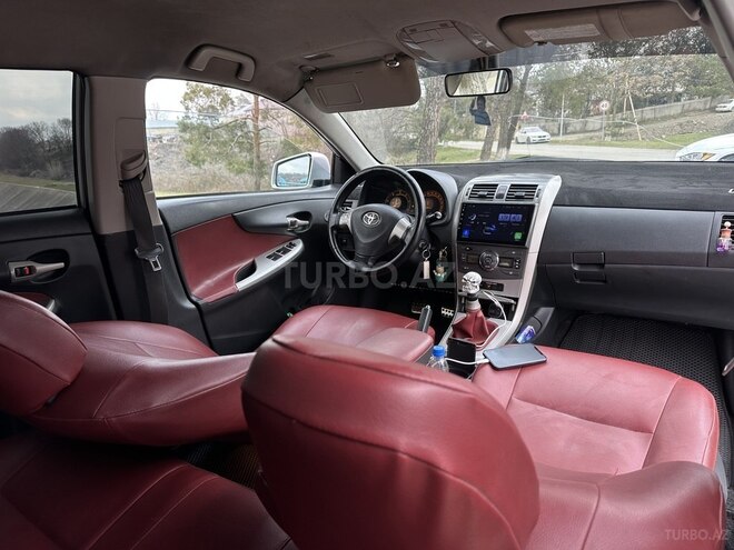 Toyota Corolla-11